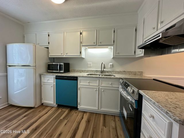 50 Upton Drive, Greenville, NC 27858