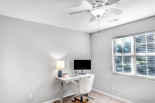 9155 N Swan Circle, St Louis, MO 63144