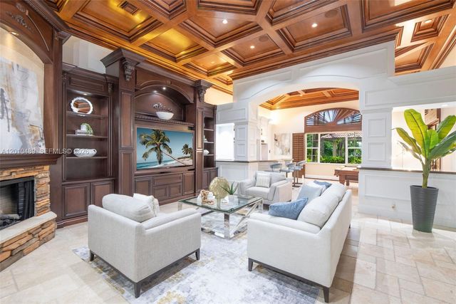 16740 Berkshire Ct, Southwest Ranches, FL 33331