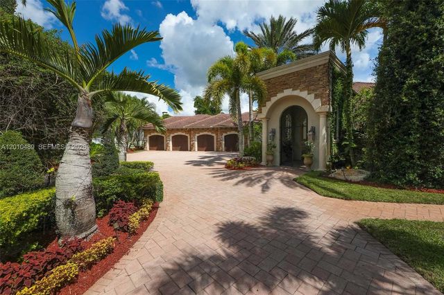 16740 Berkshire Ct, Southwest Ranches, FL 33331
