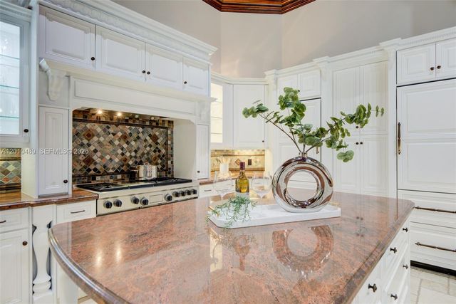 16740 Berkshire Ct, Southwest Ranches, FL 33331