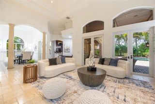 16740 Berkshire Ct, Southwest Ranches, FL 33331