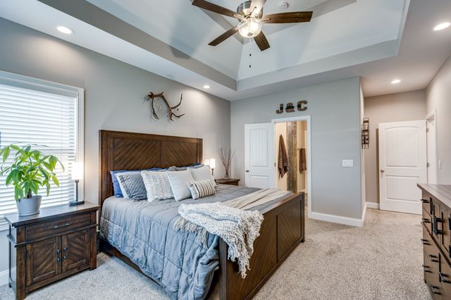 594 Bumblebee Way, Clarksville, TN 37042