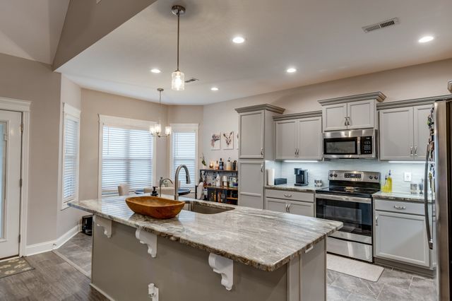 594 Bumblebee Way, Clarksville, TN 37042