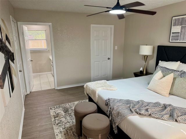 10315 Carlow Lane, La Porte, TX 77571