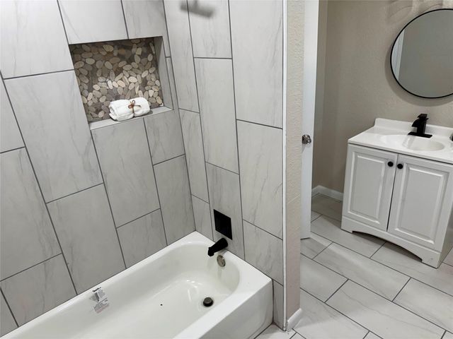 10315 Carlow Lane, La Porte, TX 77571