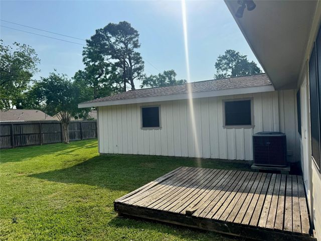 10315 Carlow Lane, La Porte, TX 77571