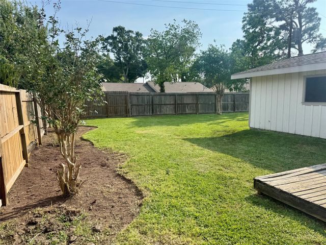 10315 Carlow Lane, La Porte, TX 77571