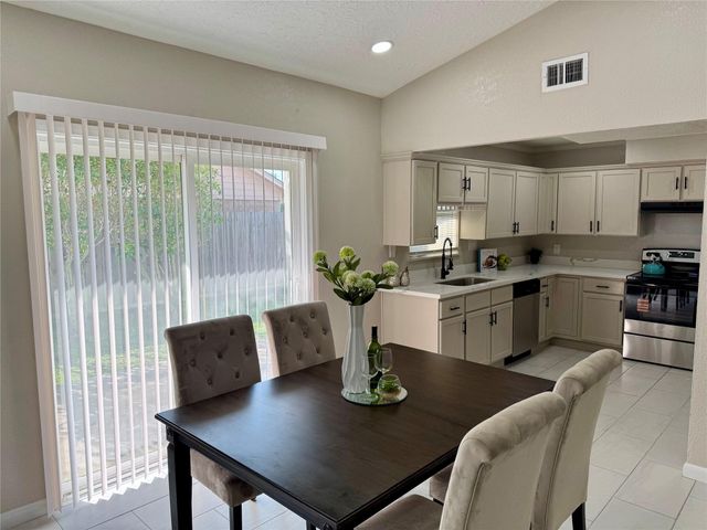 10315 Carlow Lane, La Porte, TX 77571