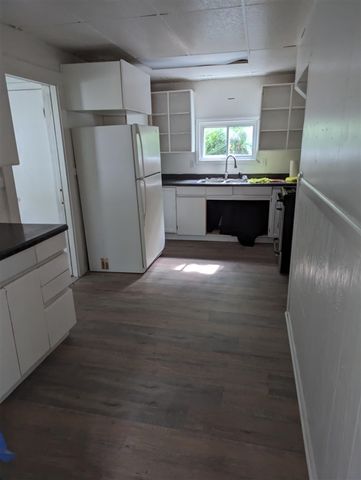 525 E Pine Road, Edmore, MI 48829