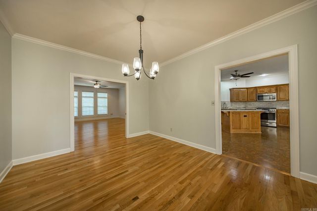 8 Castle Rock Cove, Little Rock, AR 72212