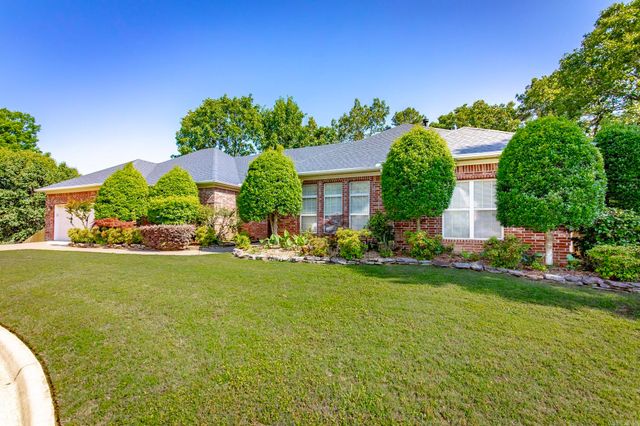 8 Castle Rock Cove, Little Rock, AR 72212