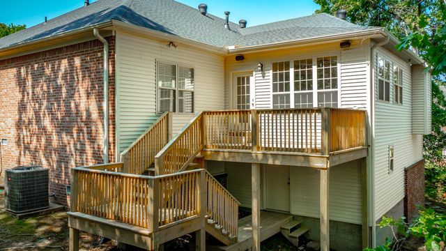 8 Castle Rock Cove, Little Rock, AR 72212