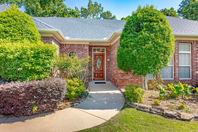 8 Castle Rock Cove, Little Rock, AR 72212