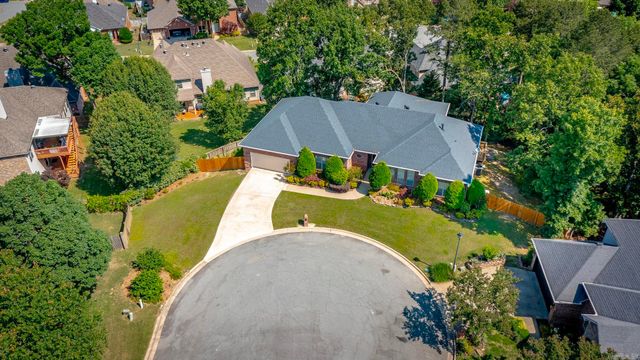 8 Castle Rock Cove, Little Rock, AR 72212