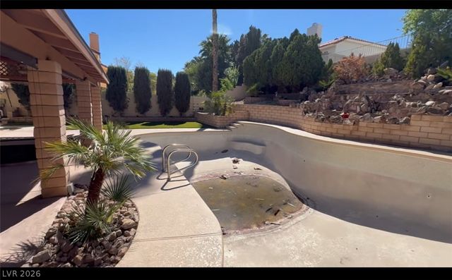 2913 Pleasant Lake Drive, Las Vegas, NV 89117