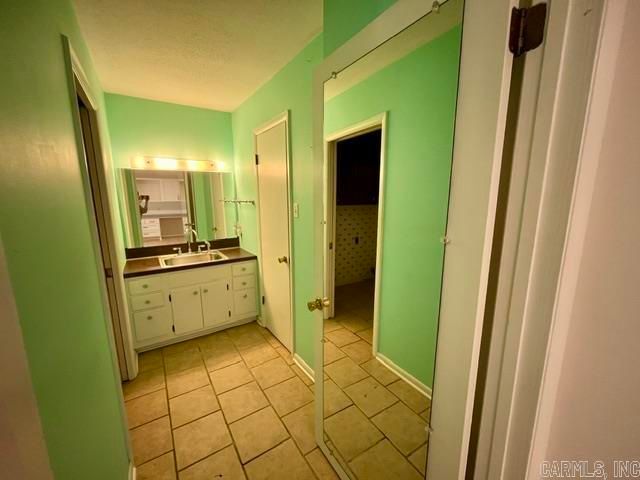 2267 Blackberry Lane, Conway, AR 72034