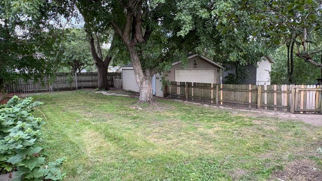 7567 Central Avenue NE, Fridley, MN 55432