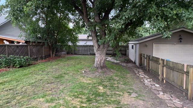 7567 Central Avenue NE, Fridley, MN 55432