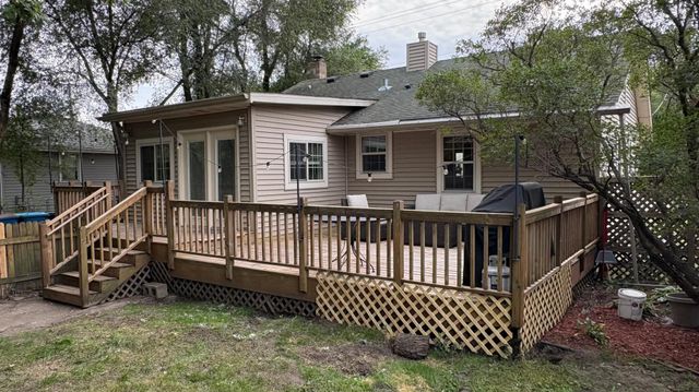 7567 Central Avenue NE, Fridley, MN 55432