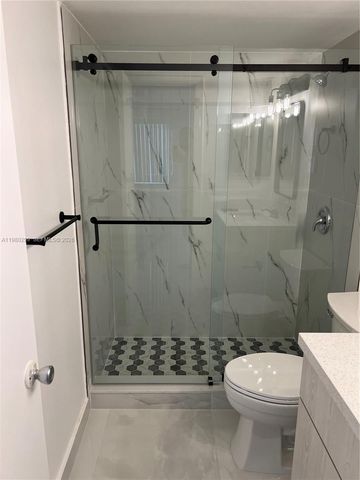 8260 SW 210th St 302, Cutler Bay, FL 33189