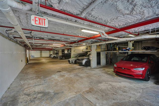 1170 101st St 201, Bay Harbor Islands, FL 33154