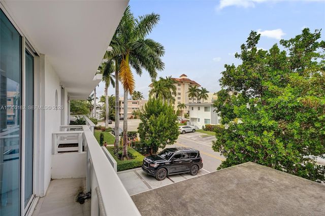 1170 101st St 201, Bay Harbor Islands, FL 33154