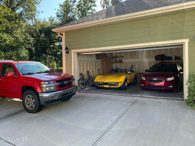 140 Wrights Point Circle, Beaufort, SC 29902