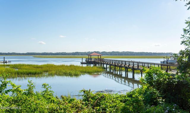 140 Wrights Point Circle, Beaufort, SC 29902