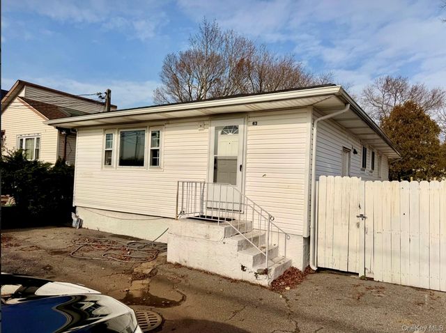 43 Johnson Avenue, Ronkonkoma, NY 11779
