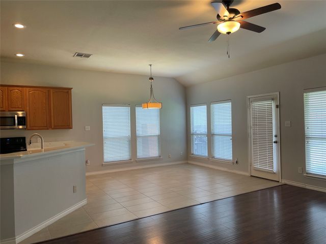 1208 Lazy Lane, Mckinney, TX 75072