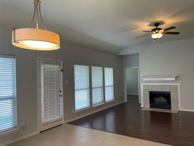 1208 Lazy Lane, Mckinney, TX 75072