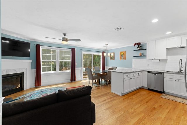 1196 Charles Street 6, North Providence, RI 02904