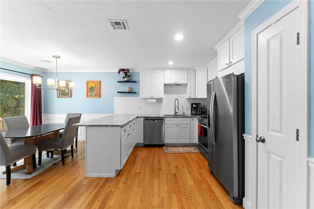 1196 Charles Street 6, North Providence, RI 02904