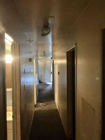 13192 Schoolcraft, Detroit, MI 48227