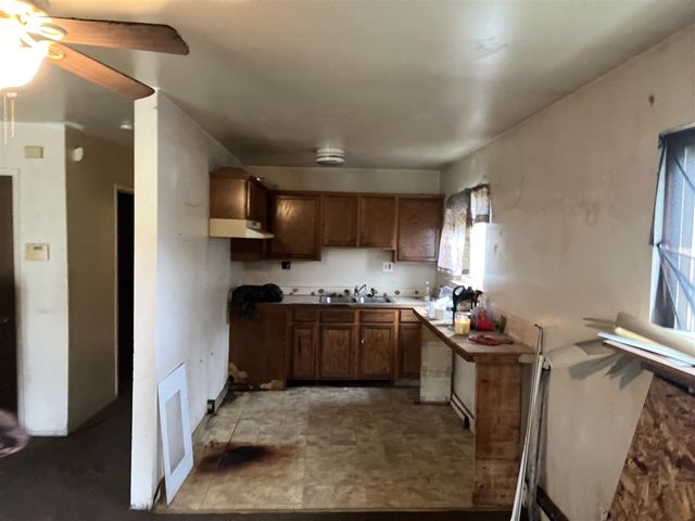 13192 Schoolcraft, Detroit, MI 48227