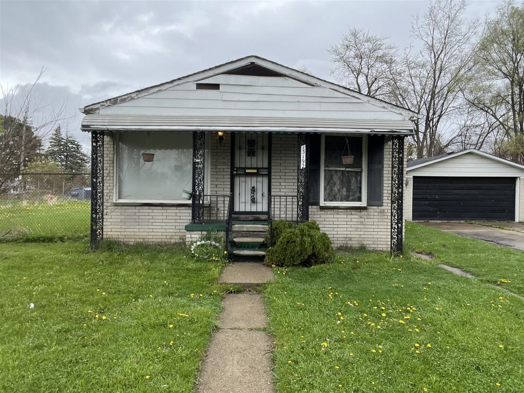 13192 Schoolcraft, Detroit, MI 48227