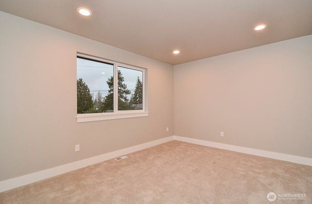 10202 44th Avenue SW, Seattle, WA 98146