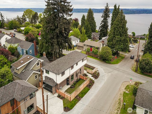 10202 44th Avenue SW, Seattle, WA 98146