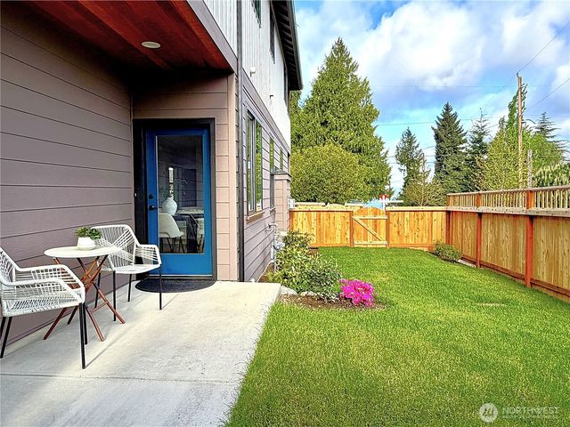 10202 44th Avenue SW, Seattle, WA 98146