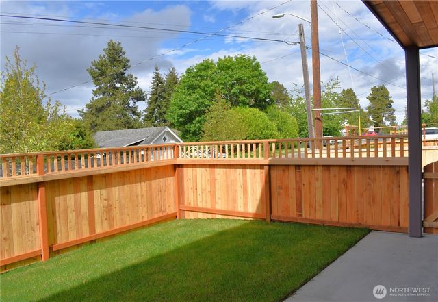 10202 44th Avenue SW, Seattle, WA 98146