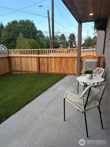 10202 44th Avenue SW, Seattle, WA 98146