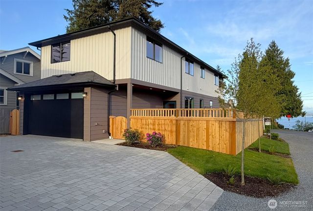 10202 44th Avenue SW, Seattle, WA 98146