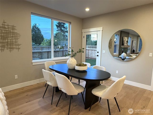 10202 44th Avenue SW, Seattle, WA 98146