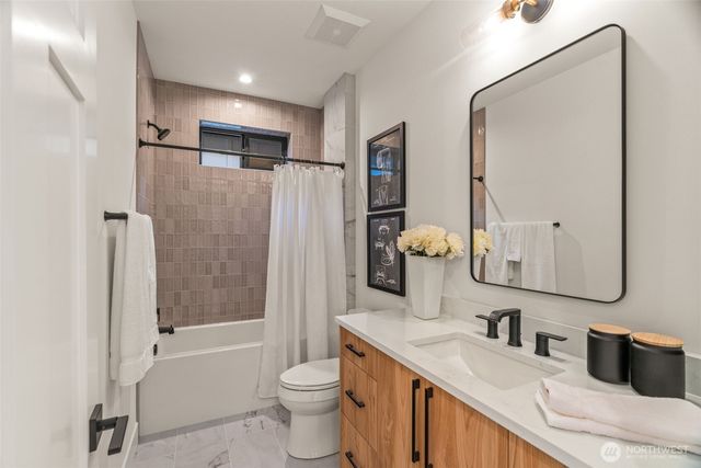 8007 131st Place NE, Kirkland, WA 98033