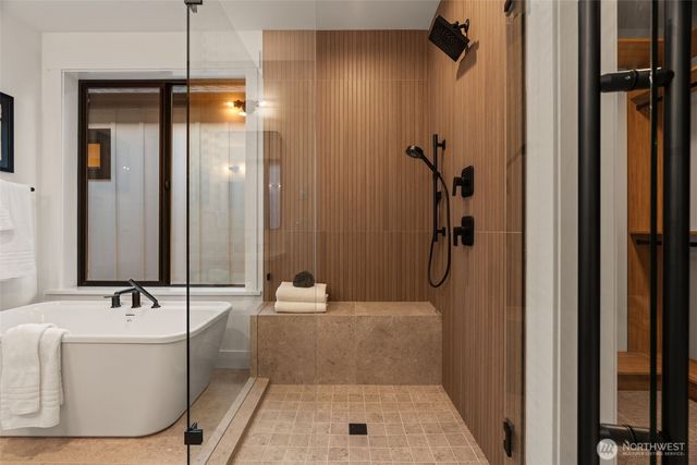 8007 131st Place NE, Kirkland, WA 98033