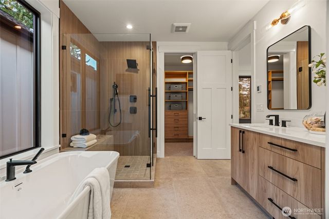 8007 131st Place NE, Kirkland, WA 98033