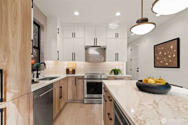 8007 131st Place NE, Kirkland, WA 98033