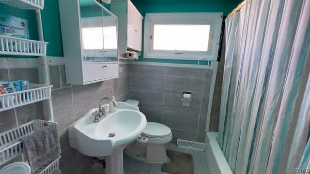 309 Swansea Avenue, Salina, NY 13206