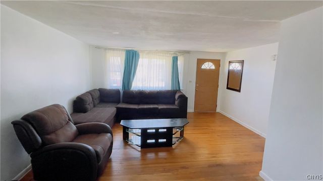 309 Swansea Avenue, Salina, NY 13206